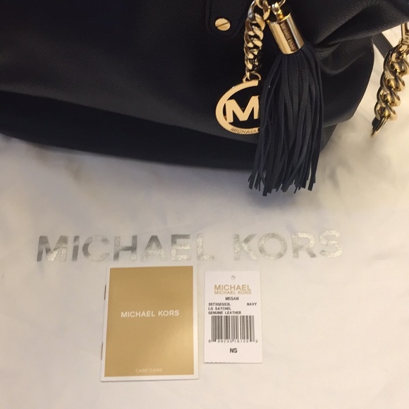 MK Navy Large Megan Satchel - Picture 7 of 8